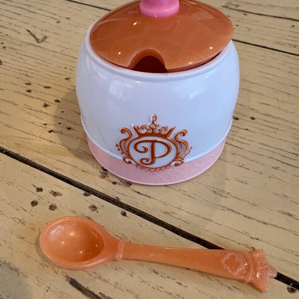 Disney Princess Style Collection Sweet Stylin' Tea Set - Picture 5 of 12